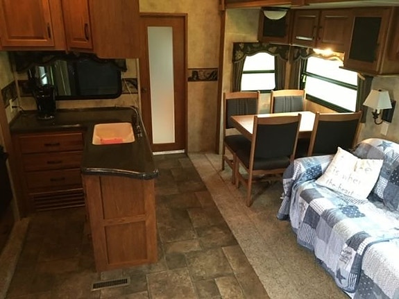 Övrigt Montana toy hauler,  3 slideout fullut, VILLA VAGN 2 of 16
