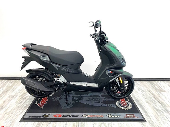 Peugeot Speedfight 4