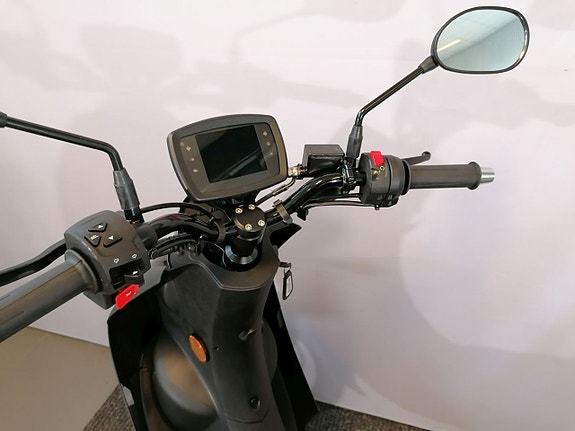 Peugeot E-Ludix - Alternativ 1 MC 7 of 8