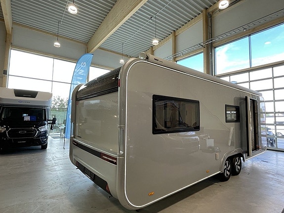 Adria Astella 644 DP / ALDE / Lyxvagn / Dubbelsäng / Ugn / Micro 4 of 5