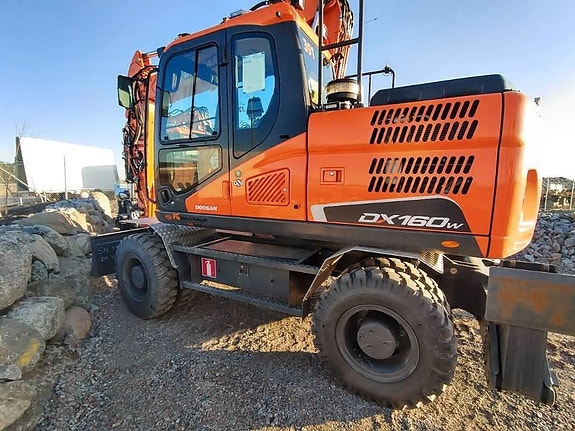 Doosan DX 160 W -5 , Lätt begagnad 3 of 14