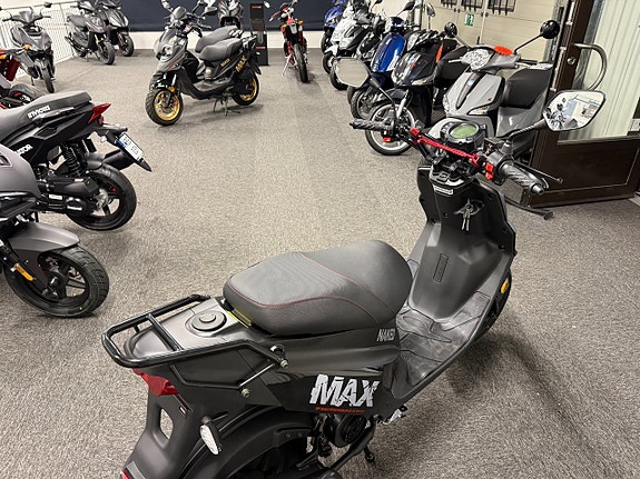 Motocr Big Max Naked 4 of 4