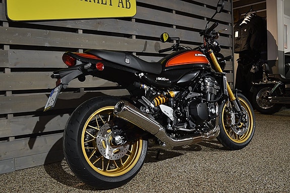 Kawasaki Z900RS SE 3 of 6