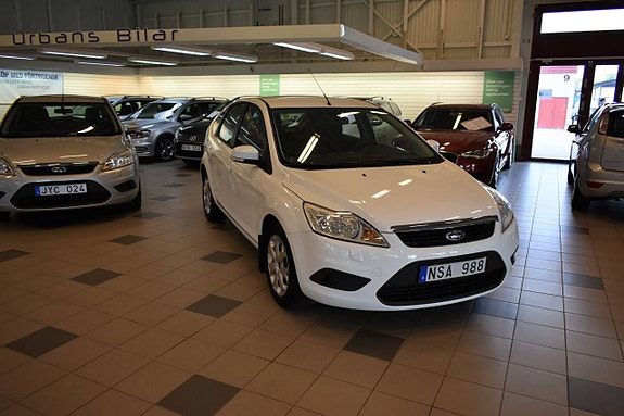 Ford Focus 10 of 23