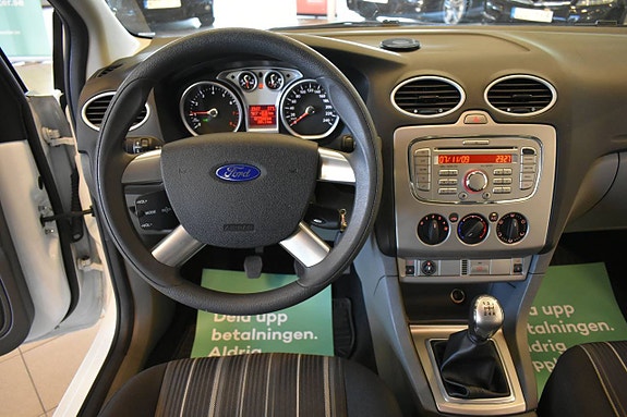 Ford Focus 21 of 23