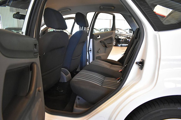 Ford Focus 16 of 23