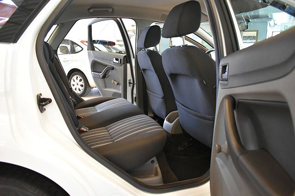 Ford Focus 17 of 23