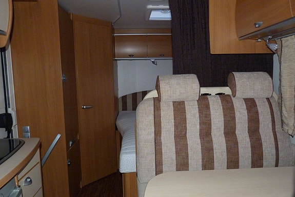 Bürstner Nexxo T 569 " Dubbelsäng " AC " 3 of 13
