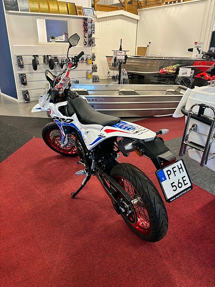 Rieju DRAC SM PRO COMPETITION VIT 2 of 9