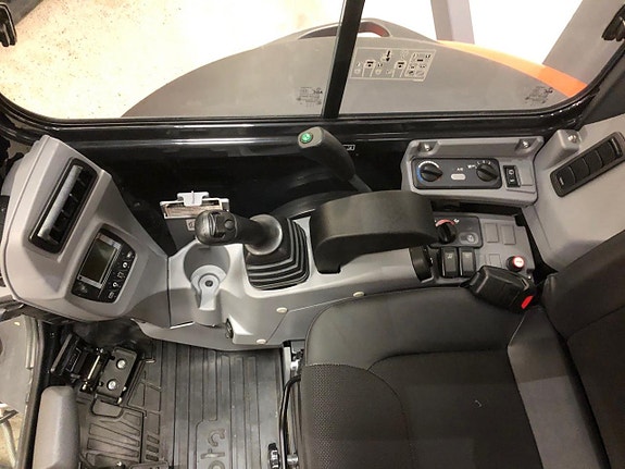 Demo ex Kubota KX 037-4 4 of 6