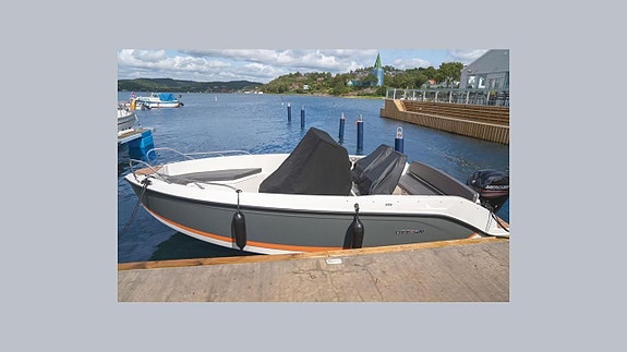 Ny Uttern S59 med Mercury F115 CT 2026 Premium Edition 4 of 7