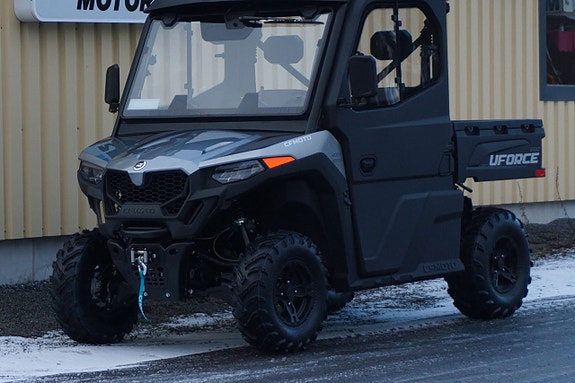 CFMOTO UFORCE 600 fram o bakruta o dörrar finns som tillbehö 11 of 30