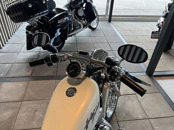 Harley-Davidson Sportster 883 *PÅKOSTAD* *LÅGMIL* *TILLFÄLLE* 6 of 8