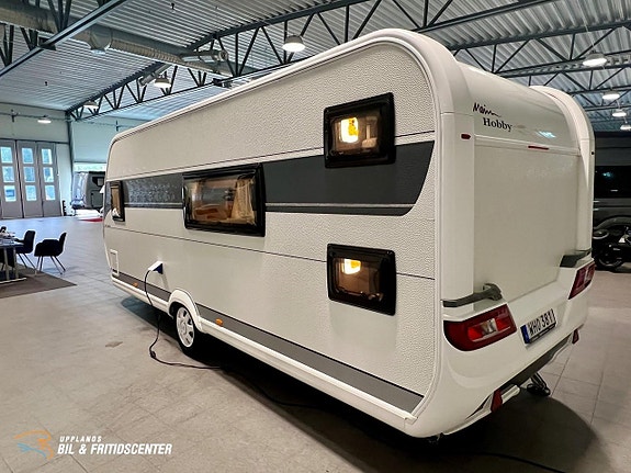 Hobby 540 KMFE De Luxe Mover / Barnkammare 3 of 19