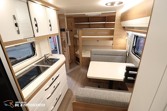 Hobby 540 KMFE De Luxe / Mover 9 of 19