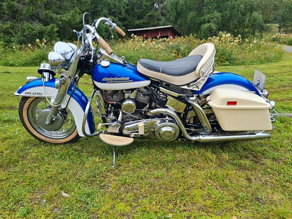 Harley-Davidson Duo Glide Panhead 11 of 16
