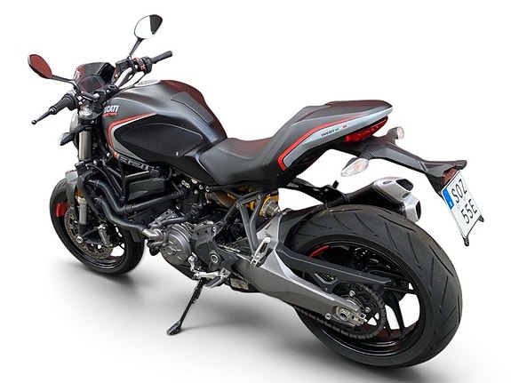 Ducati Monster 821 Stealth 5 of 6