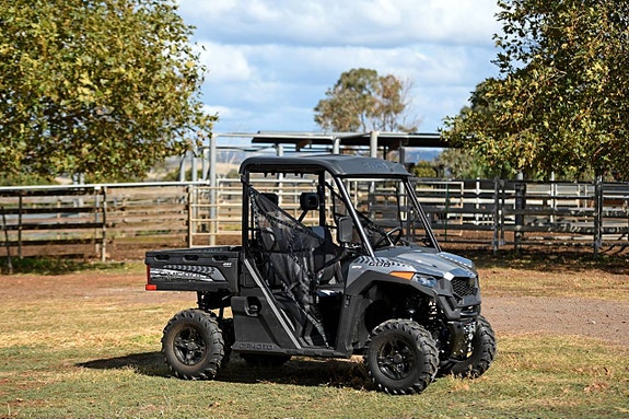 CFMOTO UTV U Force 600 O.M.G LEVERANS TRAKTOR STORSÄLJAREN PLOGKAMPANJ 8 of 11