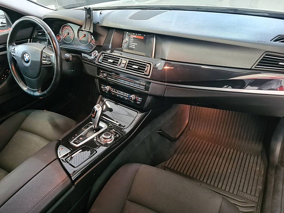BMW 520 8 of 13