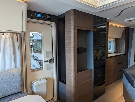 Adria Alpina 763 UK / Kampanj / 3.260kr/mån / Vi tar inbyte 14 of 21