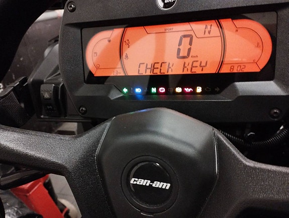 BRP Can-Am Maverick Trail V-Twin 1000 EFI Servo + GPS 10 of 19