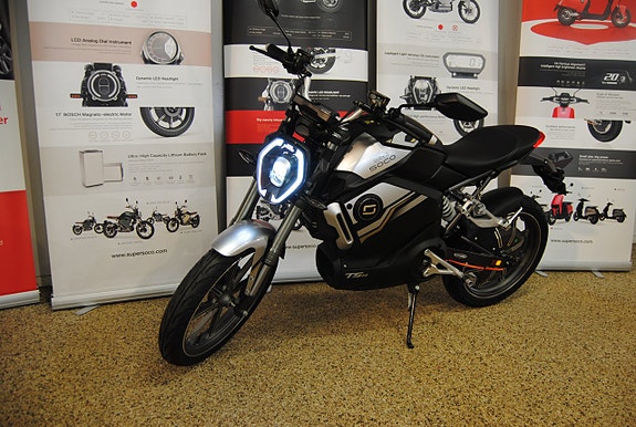 Super Soco TSX Svart