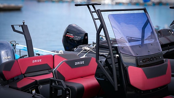 Grand D 600 Lux -23 Yamaha F 150 XB -23 4 of 5