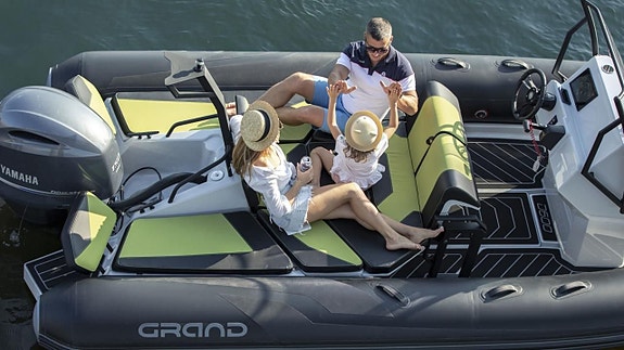 Grand D 600 Lux -23 Yamaha F 150 XB -23 6 of 30