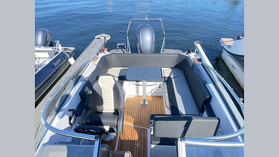Finnmaster T6 Yamaha F200 -21 4 of 6