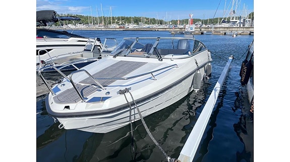 Finnmaster T6 Yamaha F200 -21 2 of 6