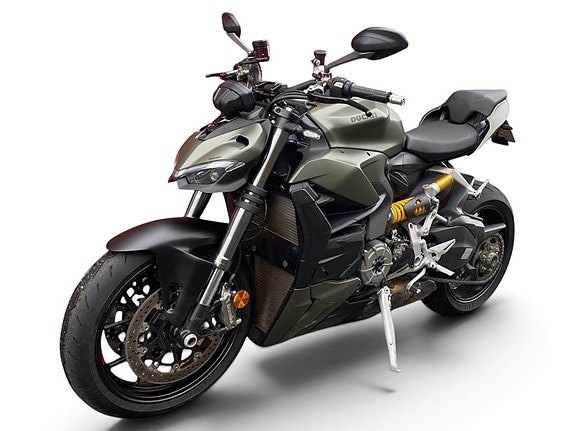 Ducati Streetfighter V2 3 of 6