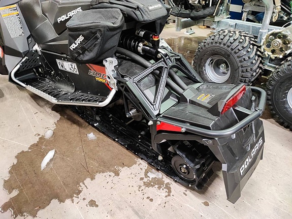 Polaris XCR Switchback  800 4 of 6
