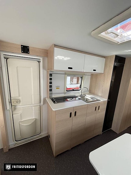 Adria Aviva 563 PT * Demoutförsäljning 3,95% Ränta * 8 of 14