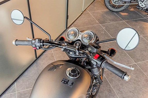 Triumph Bonneville T120 Black *NYHET!* 5 of 5