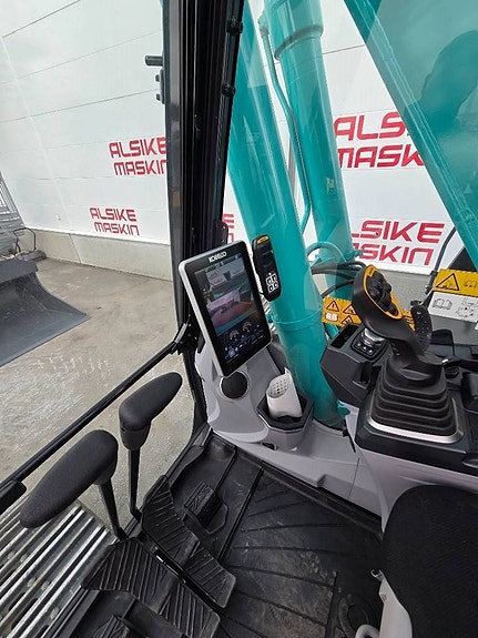 Kobelco SK 300 LC-11 6 of 6