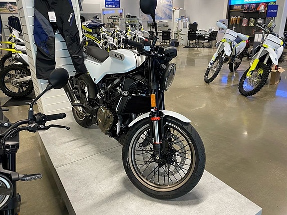 Husqvarna VITPILEN 401 KAMPANJ 2 of 3