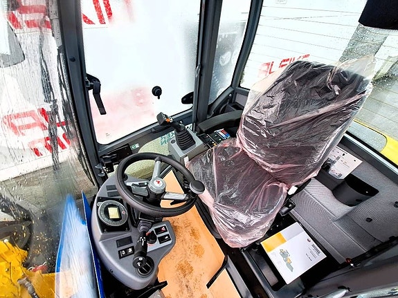 Wacker Neuson WL52 6 of 6