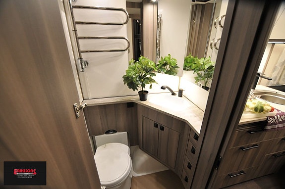 Kabe ESTATE 560 GLE KS B14 10 of 12