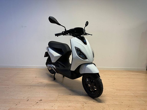 Piaggio 1 + elmoped  Prissänkt 14.000:- 3 of 5
