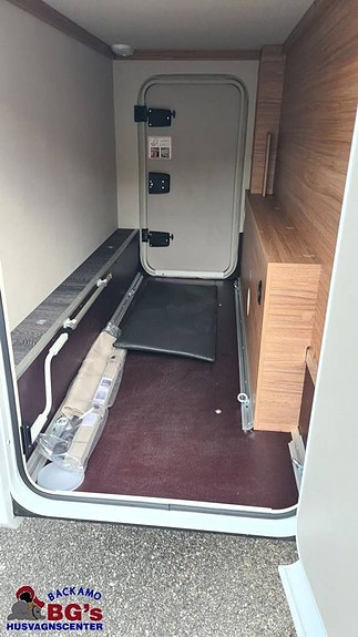 Weinsberg X-CURSION VAN EDITION [PEPPER] 500 MQ //LAGERRENSNING// 10 of 11