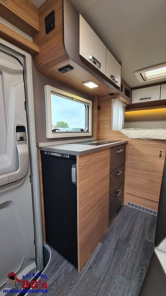 Weinsberg X-CURSION VAN EDITION [PEPPER] 500 MQ // 35 ÅRS KAMPANJ // 5 of 5