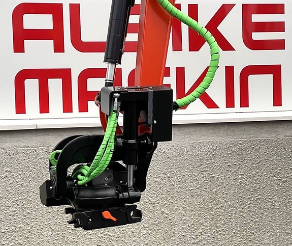 Kubota KX 019-4 4 of 7
