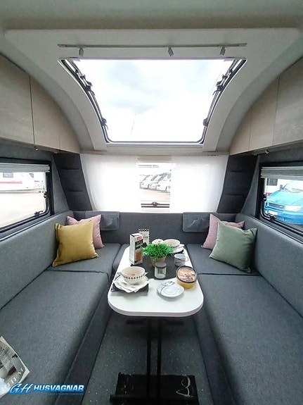 Adria Altea 362 LH 2 of 5