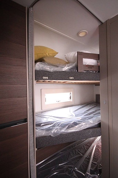 Adria Alpina 663 UK 18 of 21