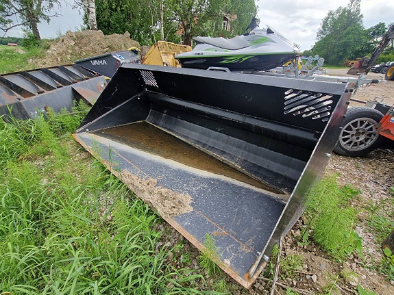 Snöskopa / Planeringsskopa   240 med snökrage Zettelmeyer