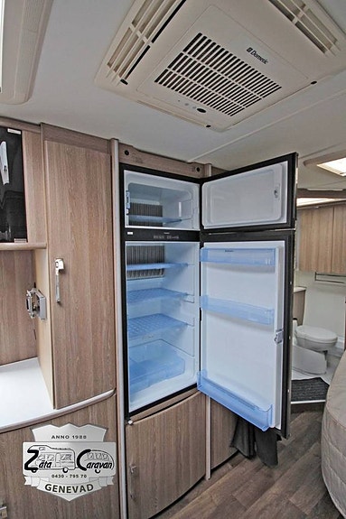 Kabe Royal 560 XL + AC 12 of 17