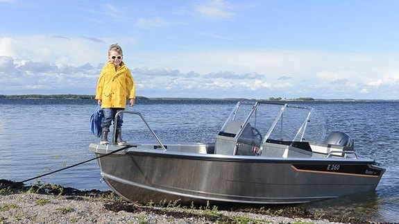 Buster M2 + Yamaha 40hk. 2-års fri service vid köp nu! 2 of 6