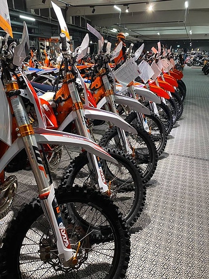 KTM 300 SX *Kampanj* 8 of 12