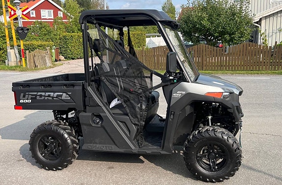 CFMOTO 600 U-Force UTV Demomaskin 4 of 21