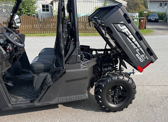 CFMOTO 600 U-Force UTV Demomaskin 14 of 21